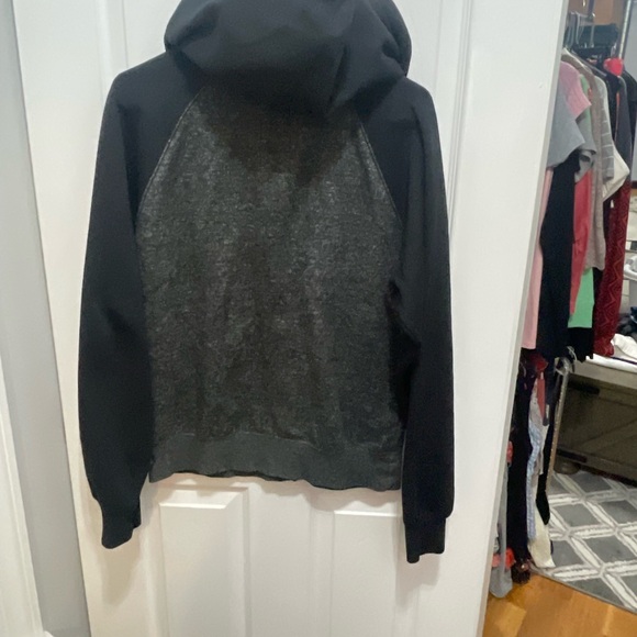 Billabong Gray and Black Lightweight Jacket - Picture 6 of 15